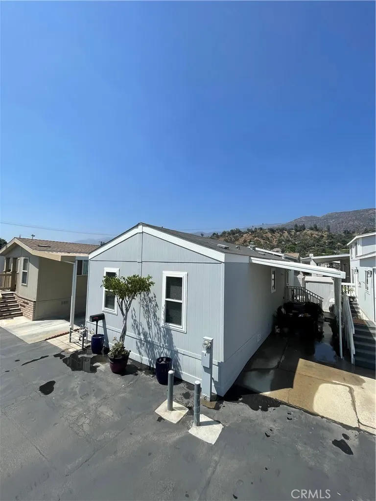 1020 BRADBOURNE Avenue, #4