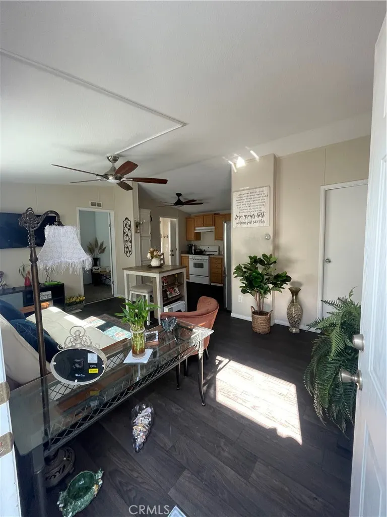 1020 BRADBOURNE Avenue, #4
