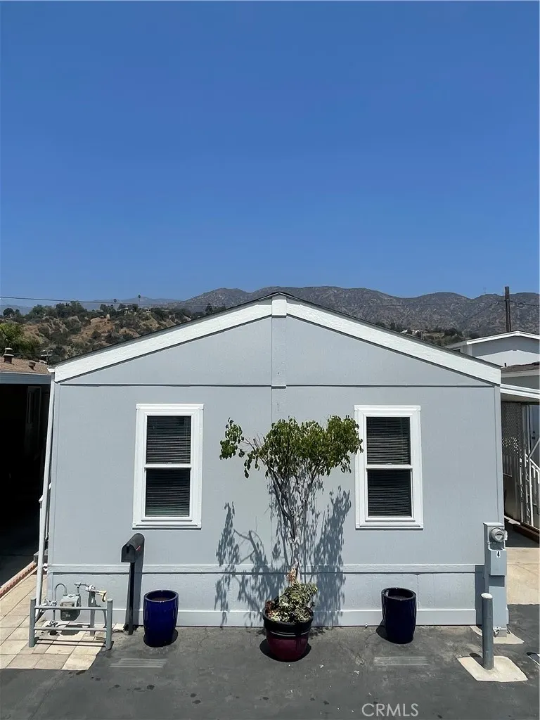 1020 BRADBOURNE Avenue, #4