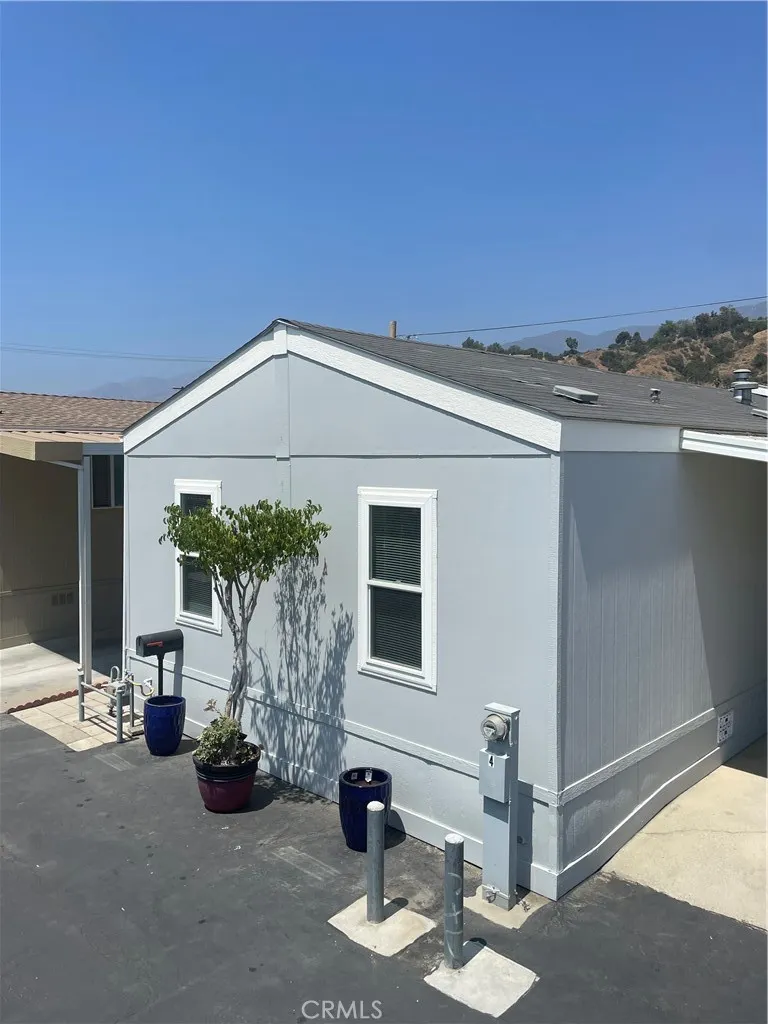 1020 BRADBOURNE Avenue, #4