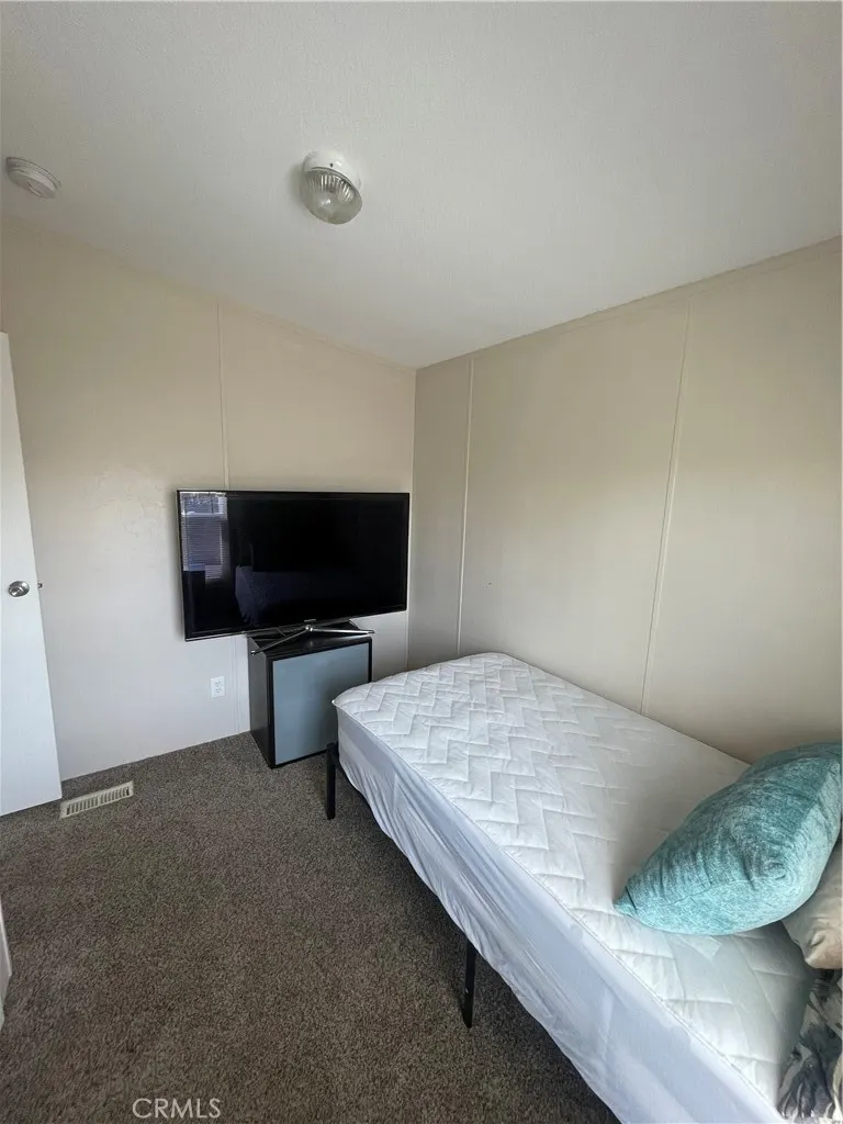 1020 BRADBOURNE Avenue, #4
