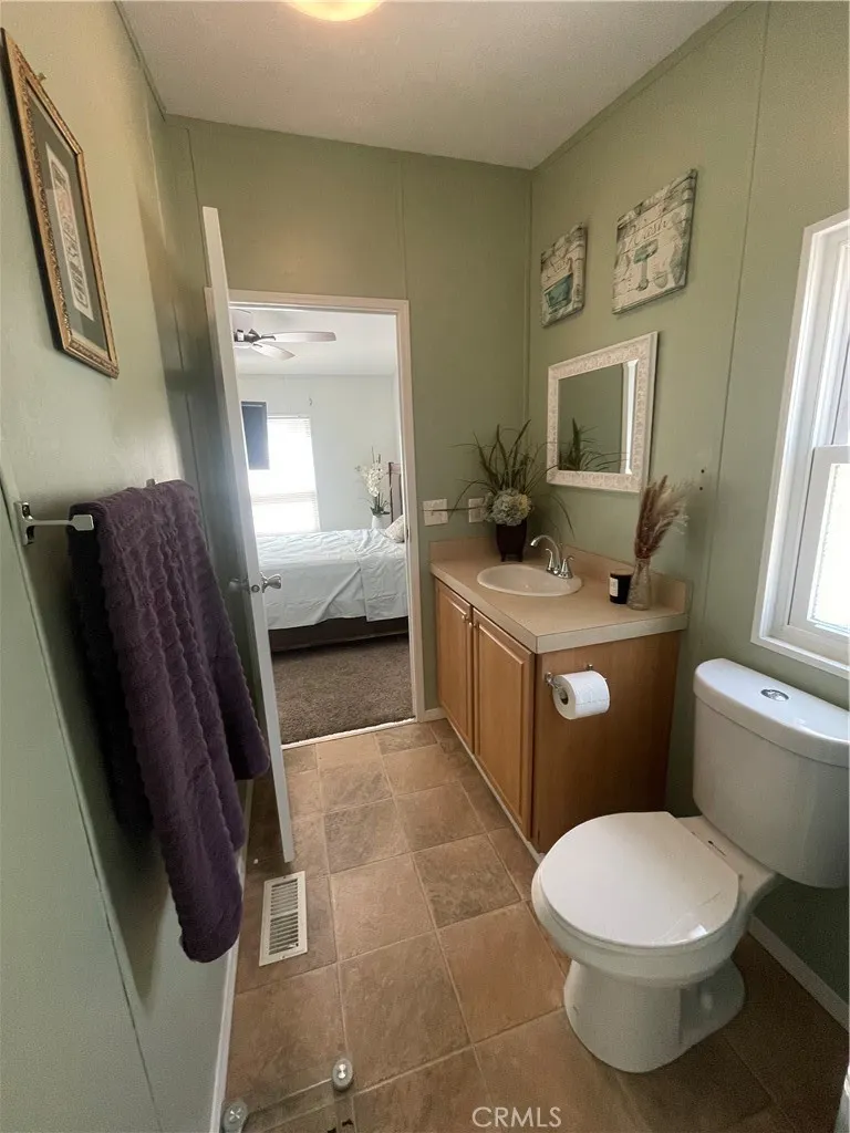 1020 BRADBOURNE Avenue, #4