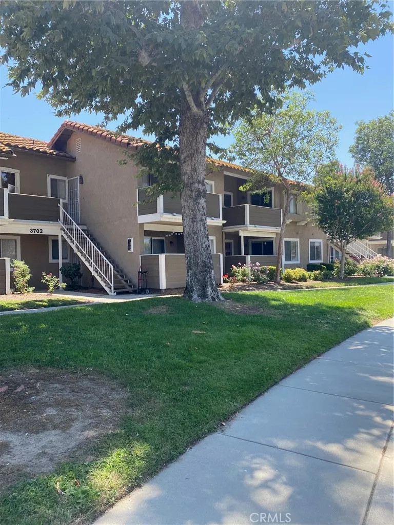 3702 Oak Creek Drive, #H