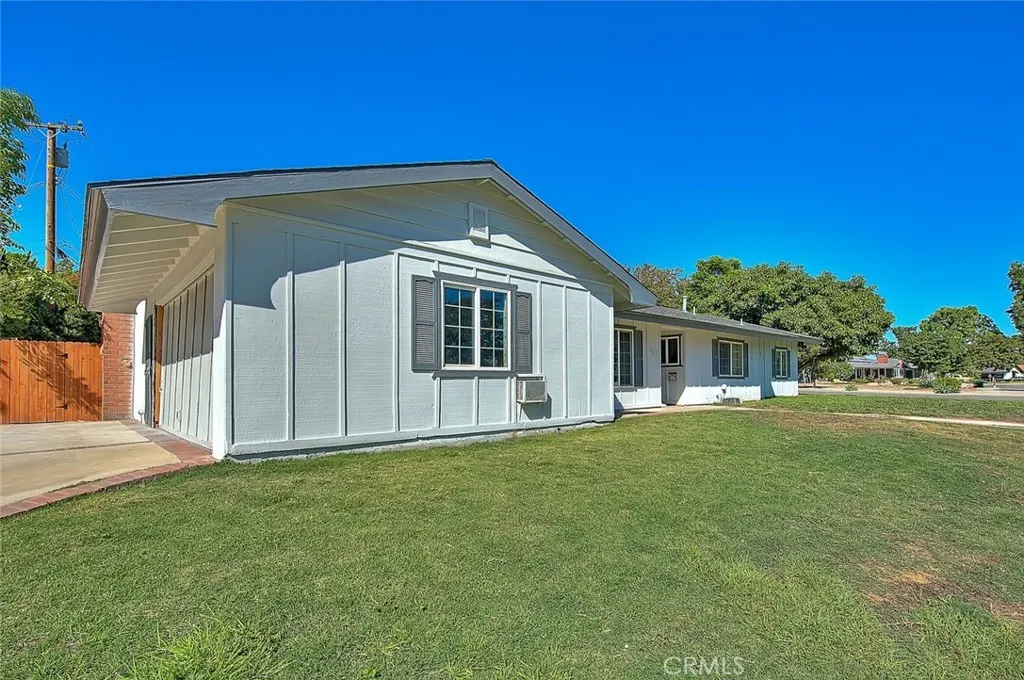 340 W Caroline Street