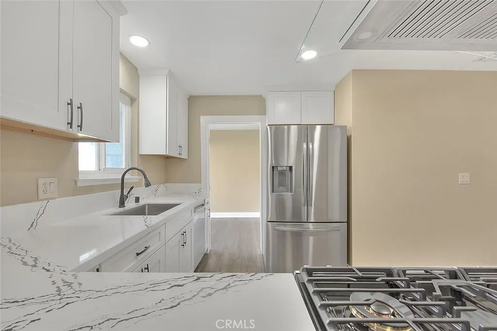 340 W Caroline Street