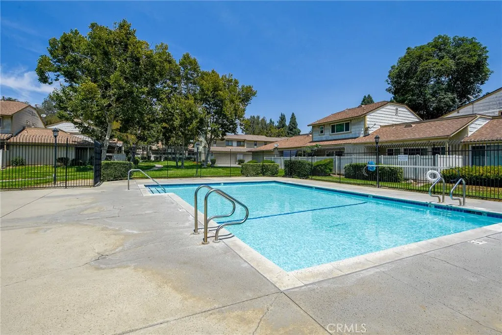 1031 S Palmetto Avenue, #W8