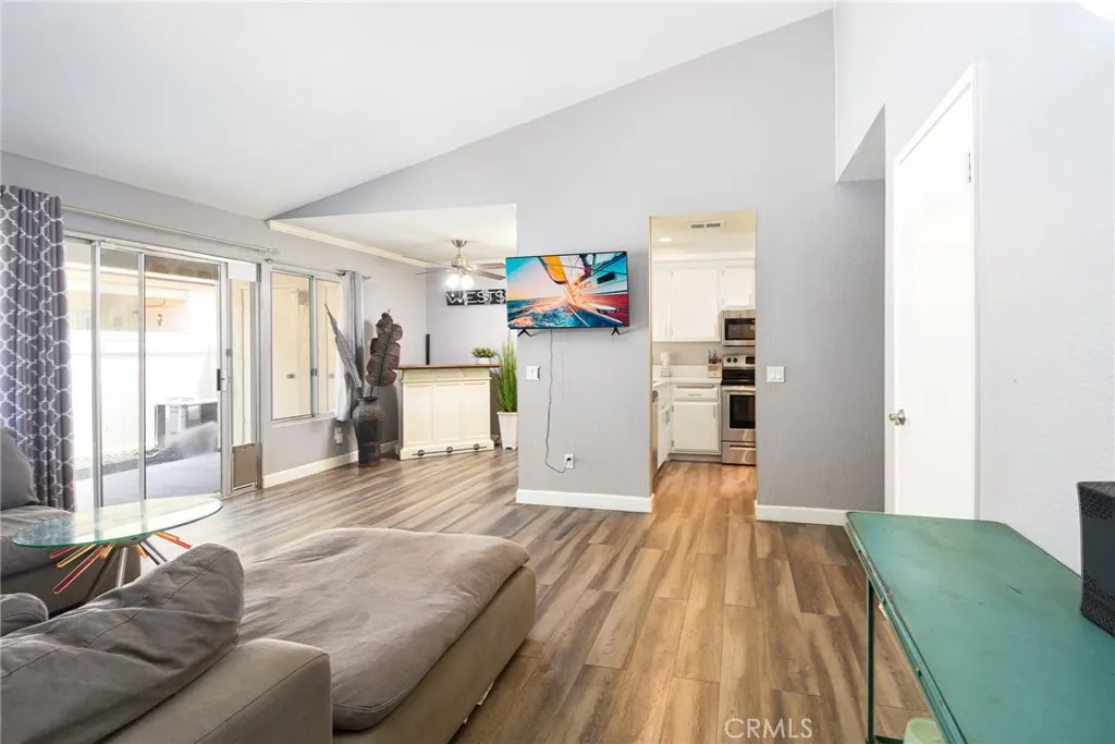 1031 S Palmetto Avenue, #W8