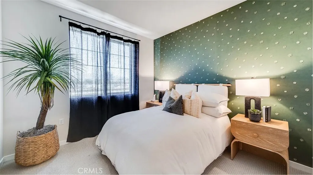 2595 Cloudview Privado