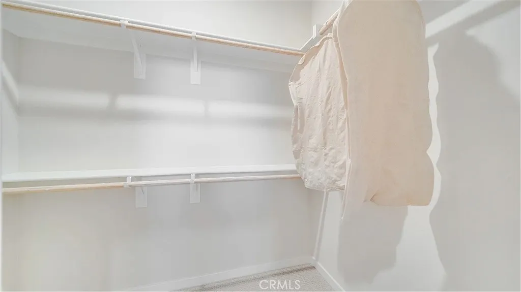 2595 Cloudview Privado