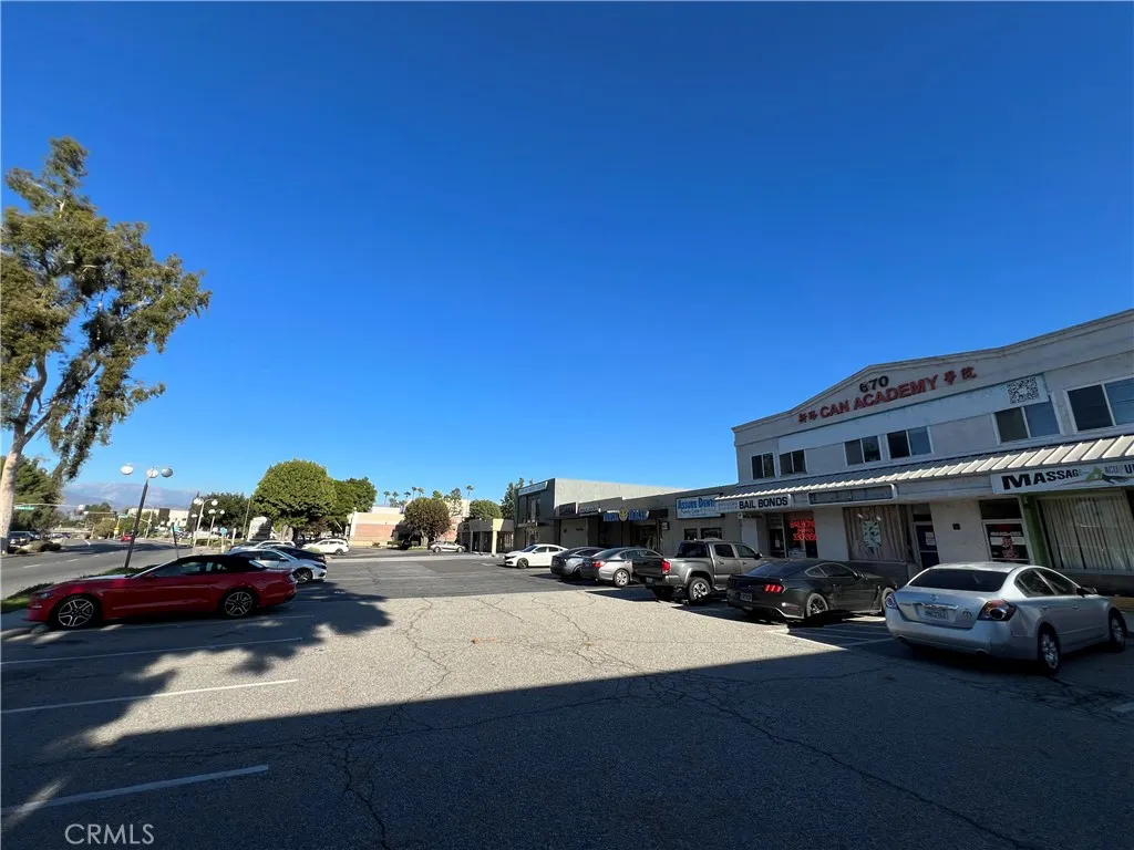 666 S Sunset Avenue