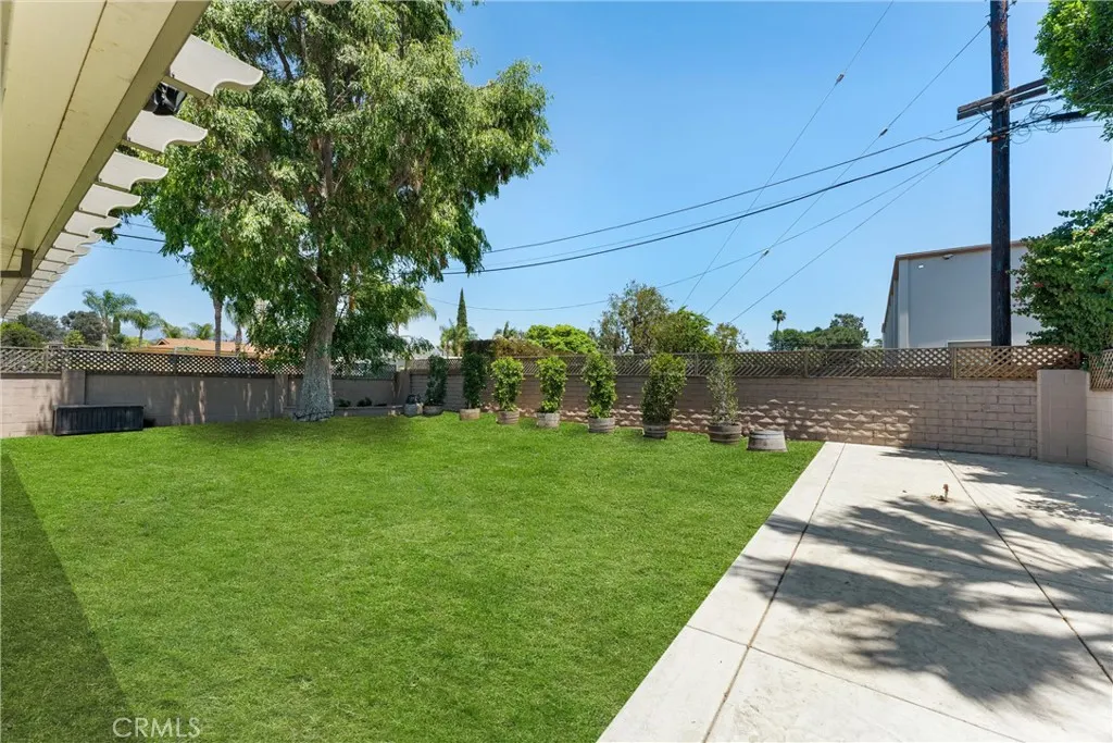 180 N De Lay Avenue
