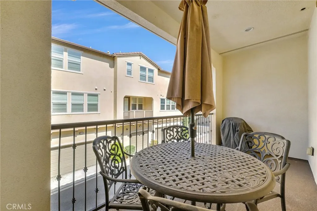 908 N Botanica Lane, #B