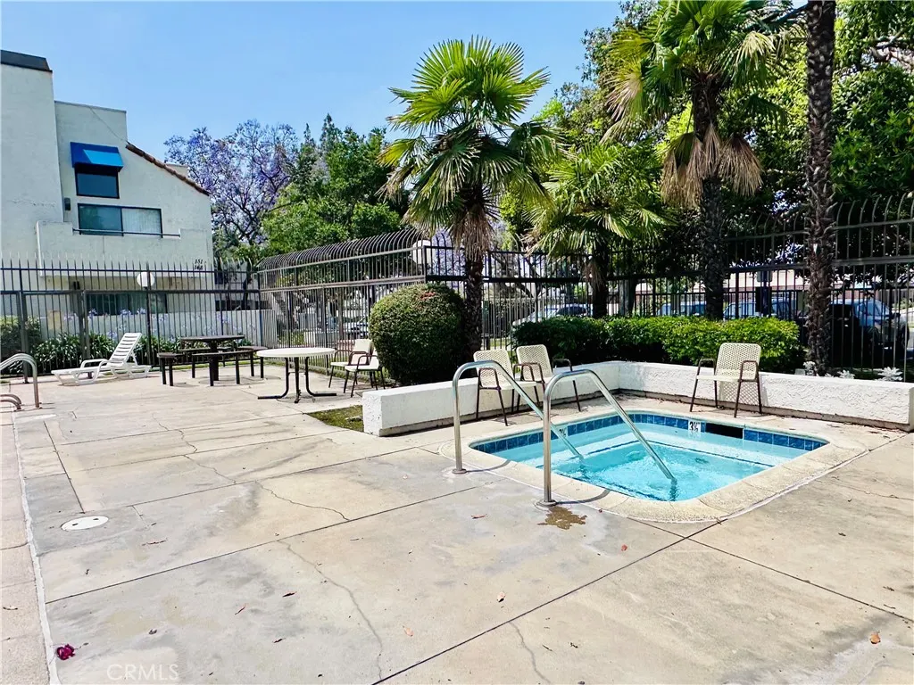 343 Park Shadow Court