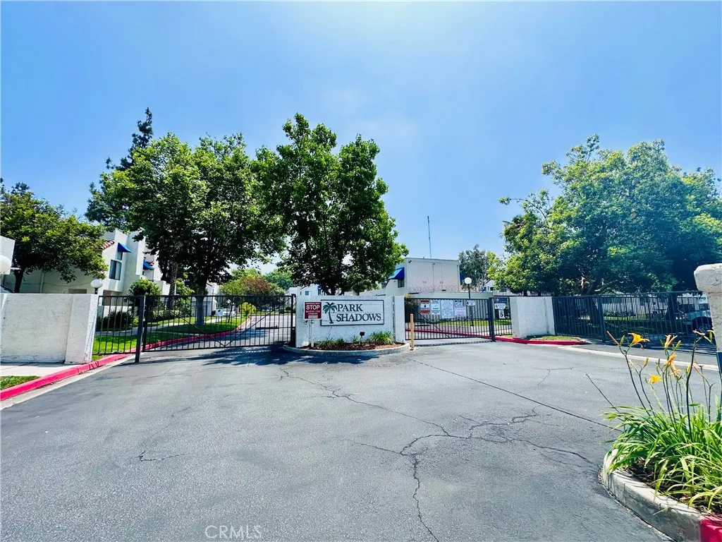 343 Park Shadow Court