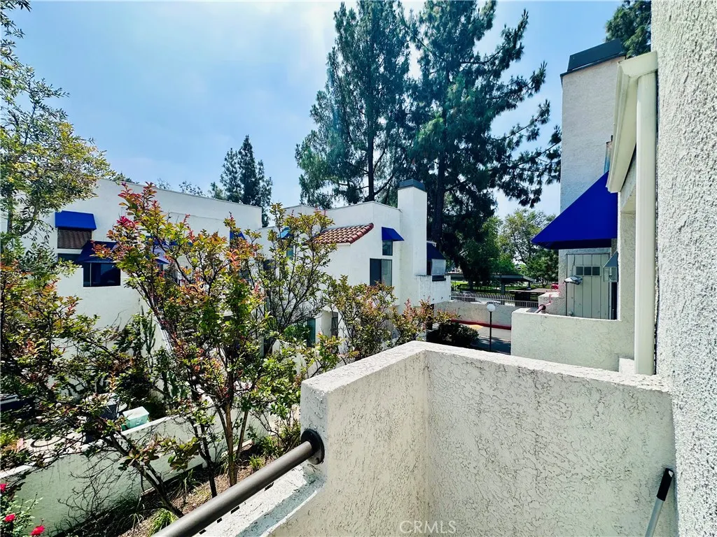 343 Park Shadow Court