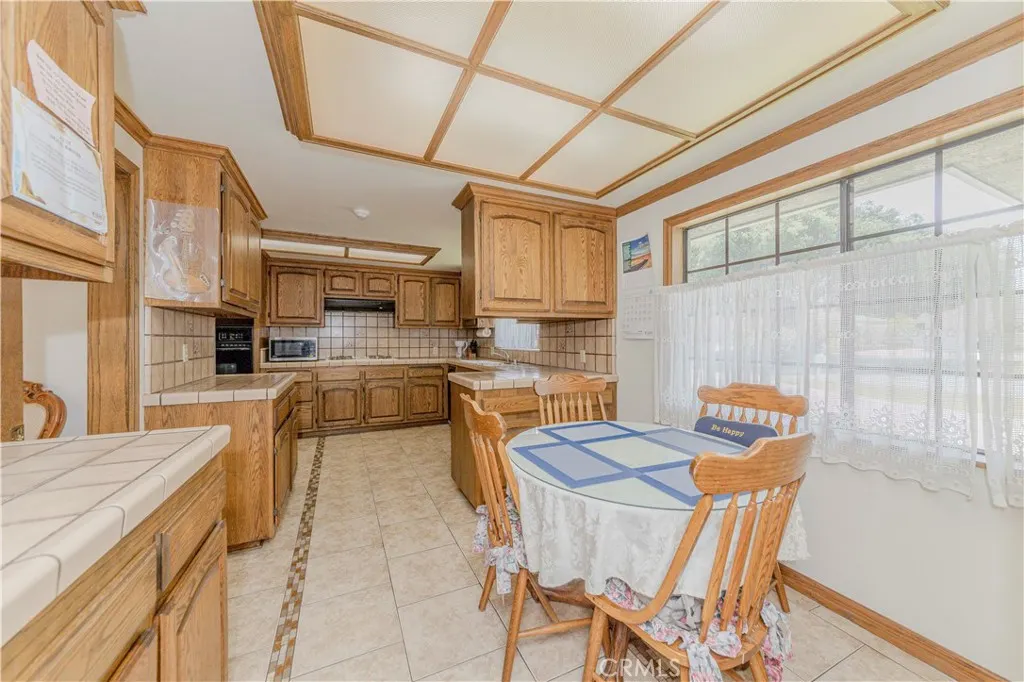 2837 E Mesa Drive