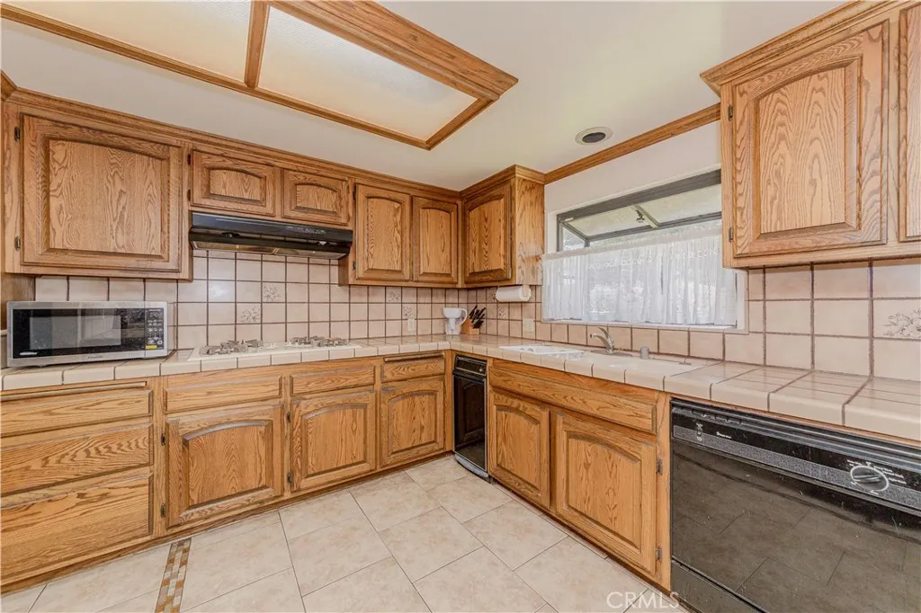 2837 E Mesa Drive