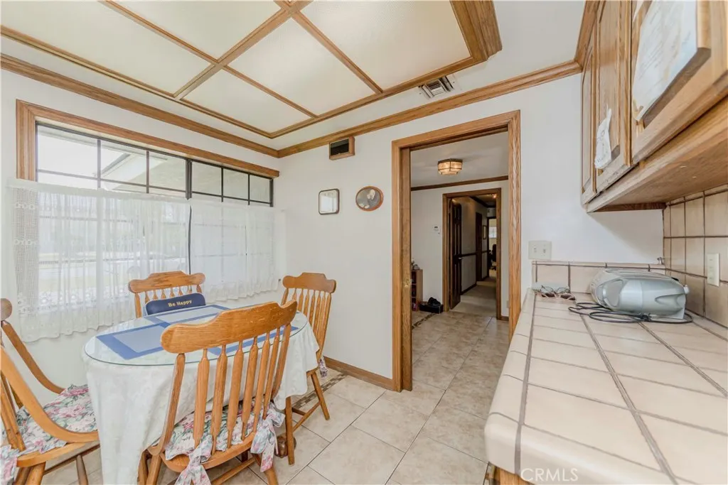2837 E Mesa Drive