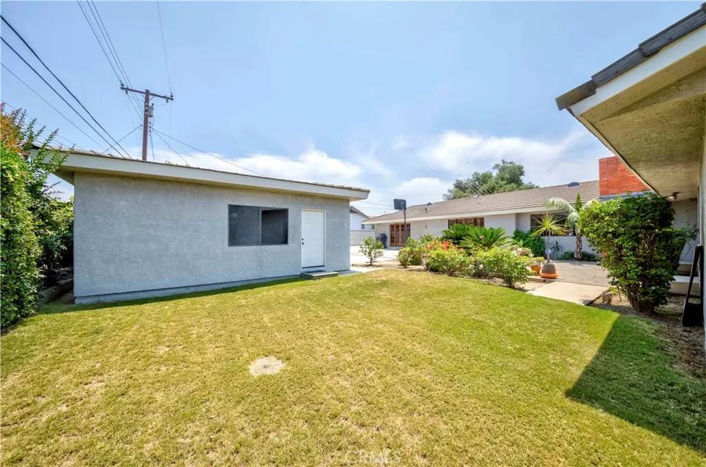 2837 E Mesa Drive