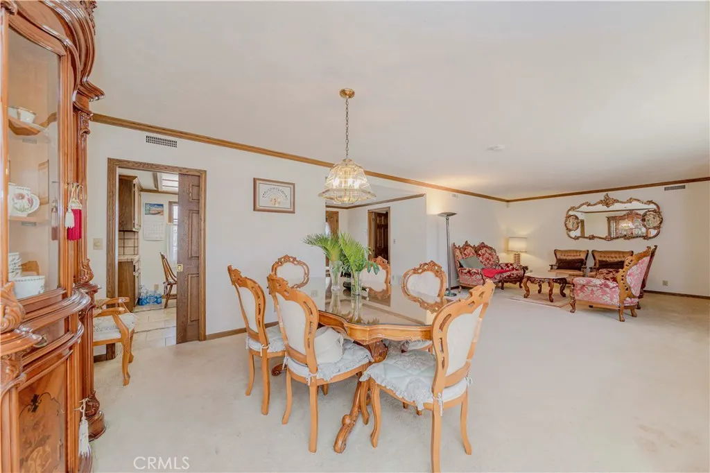 2837 E Mesa Drive