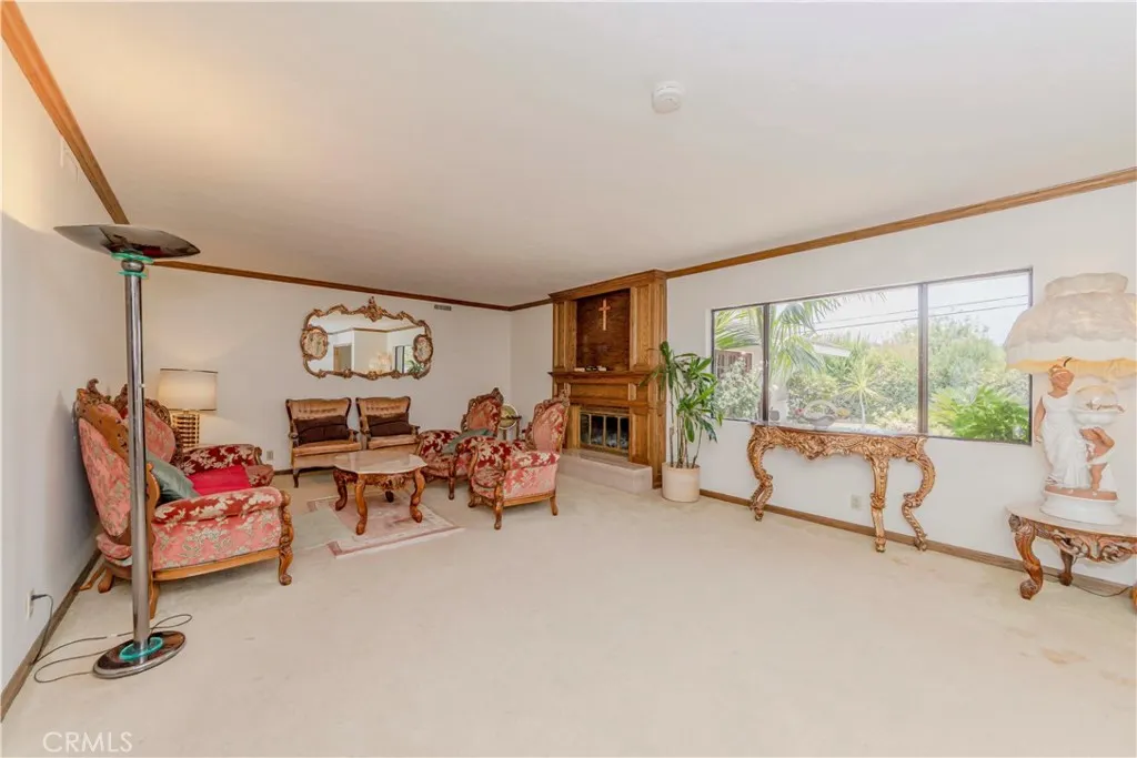 2837 E Mesa Drive