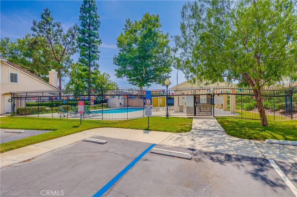 1876 Forest Drive