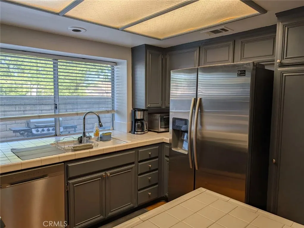 823 Granite Privado