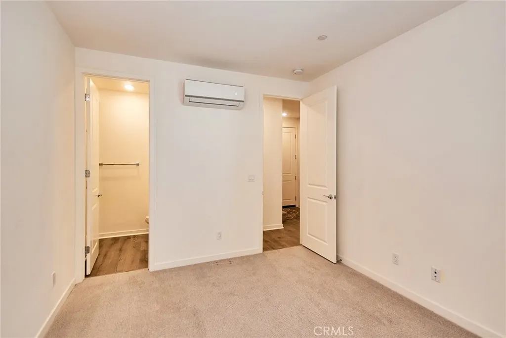 944 N Divino Privado, #59