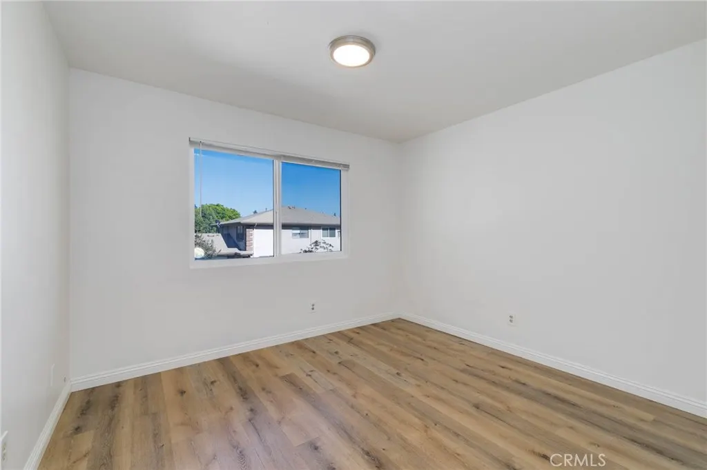 1102 W Calle Del Sol, #3