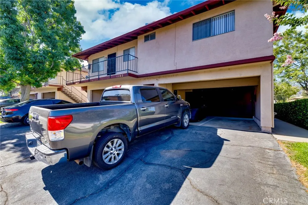 1102 W Calle Del Sol, #3