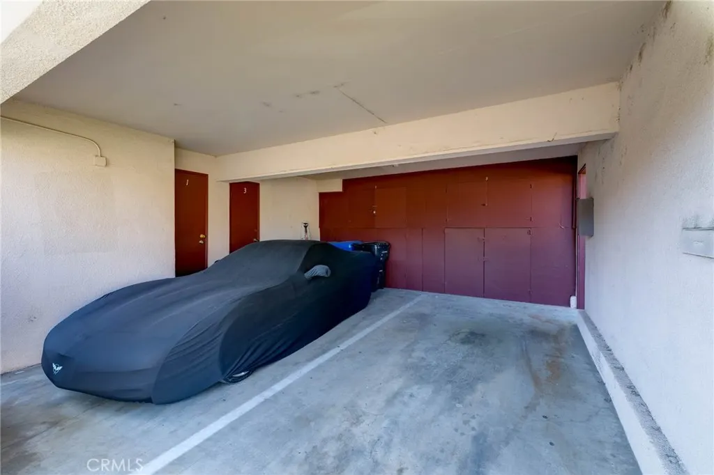 1102 W Calle Del Sol, #3