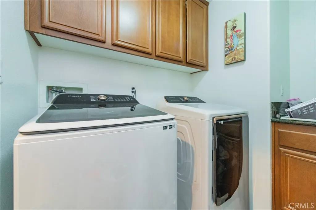 1828 Scenic  View Circle