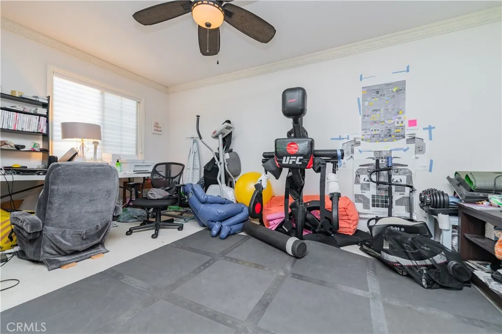 1828 Scenic  View Circle
