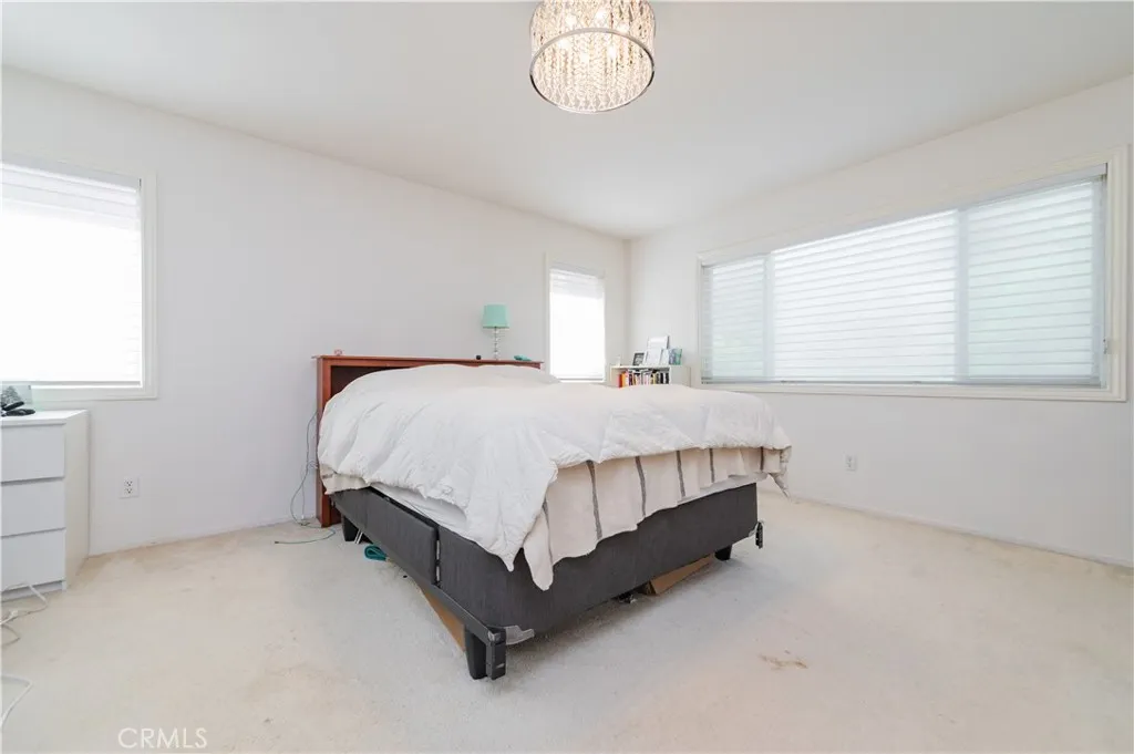 1828 Scenic  View Circle