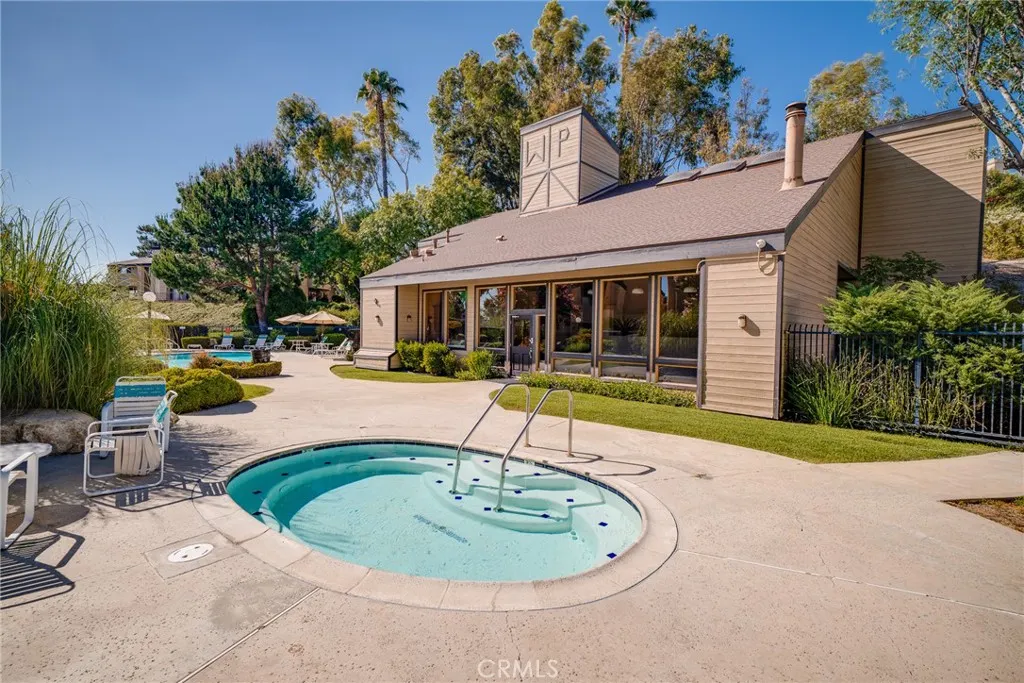 3616 Whittlers Lane