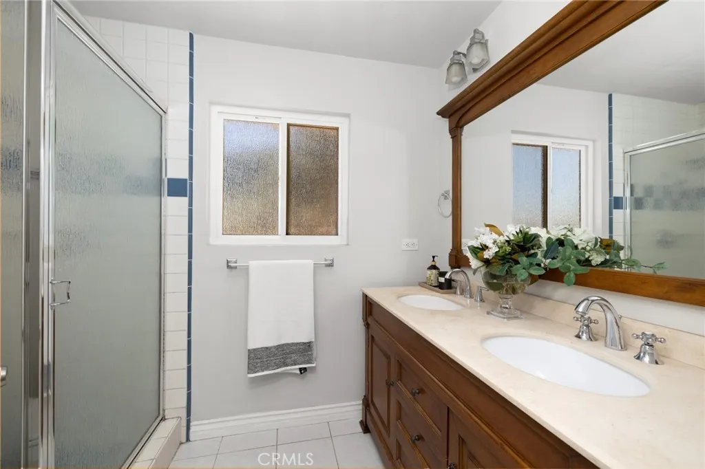109 Glengrove Avenue