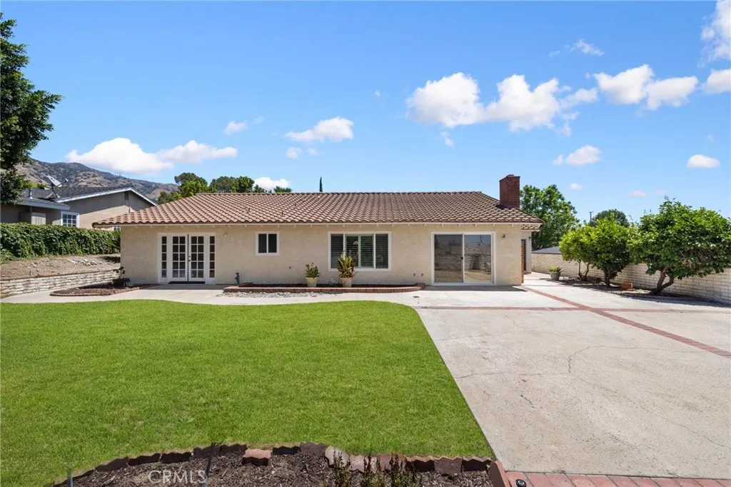 109 Glengrove Avenue