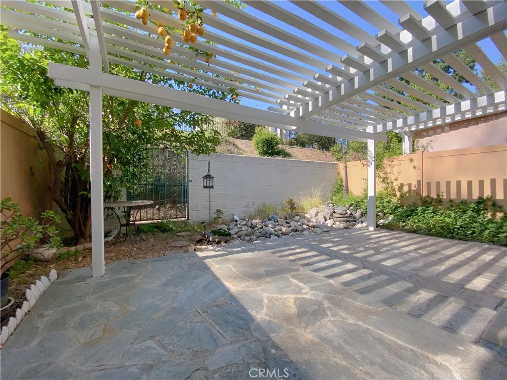 1911 E Calico Drive