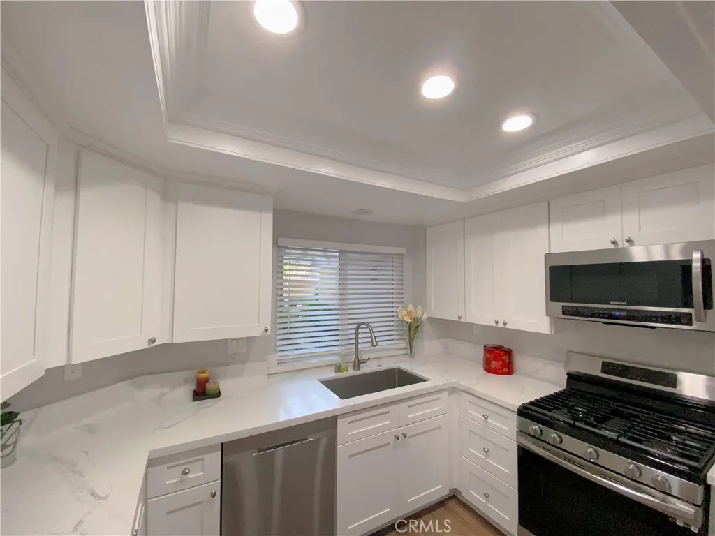 1911 E Calico Drive