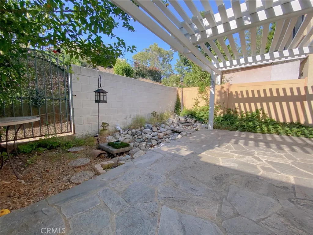 1911 E Calico Drive