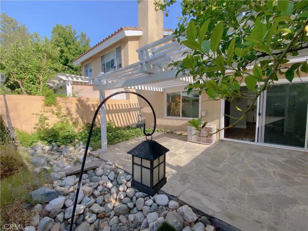 1911 E Calico Drive