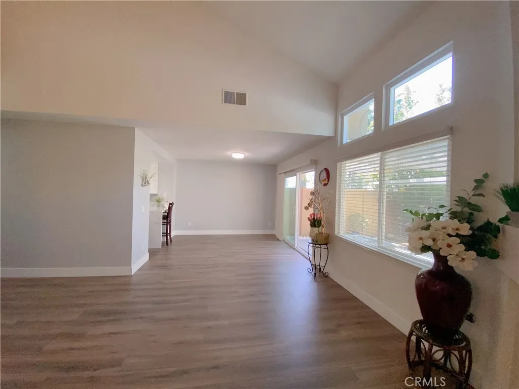 1911 E Calico Drive