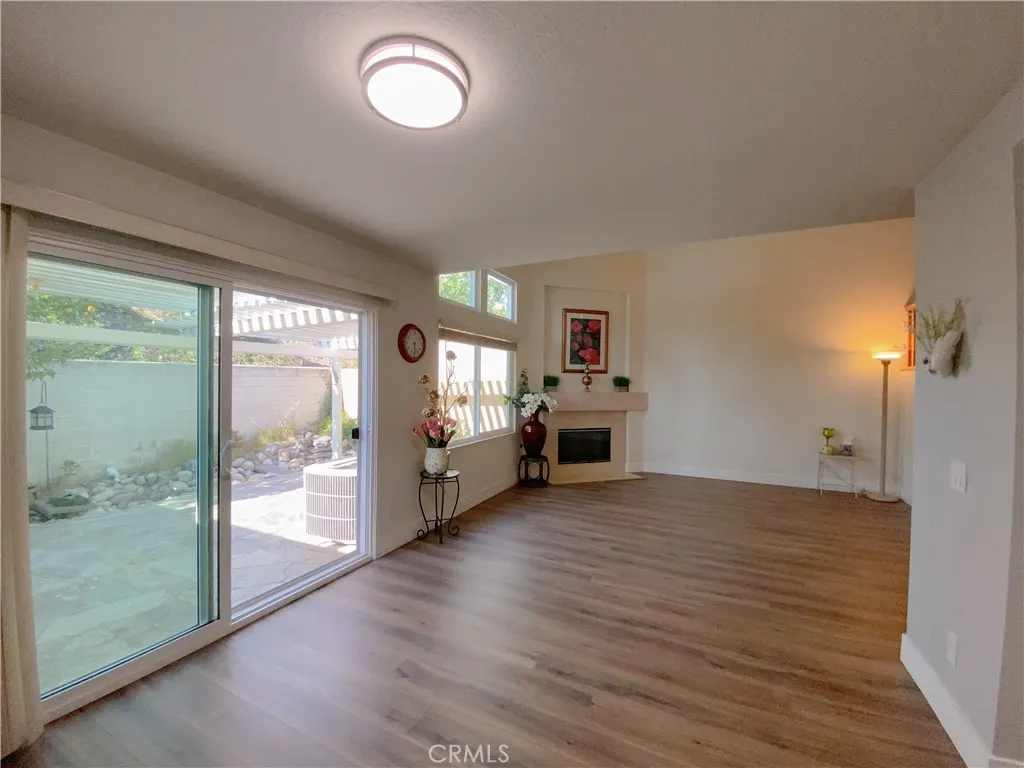 1911 E Calico Drive