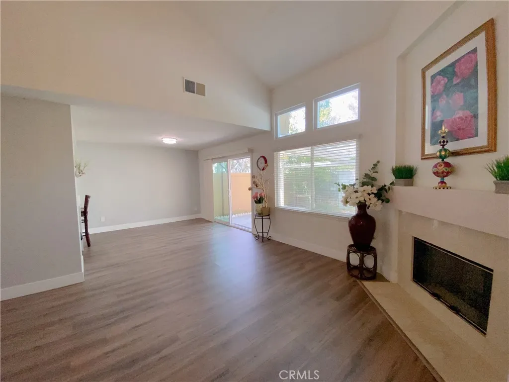1911 E Calico Drive