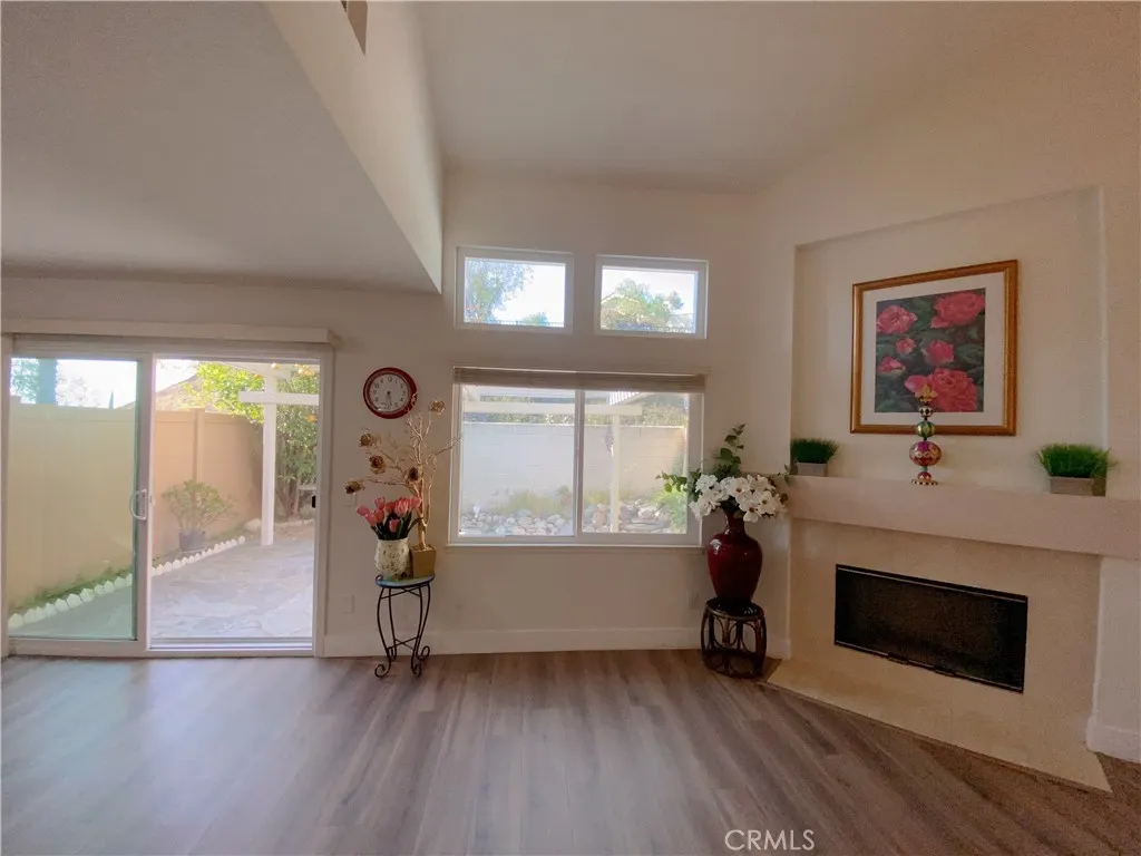 1911 E Calico Drive