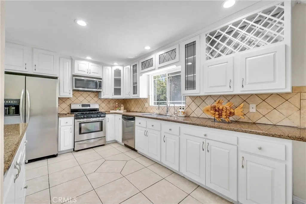 1467 S Montezuma Way