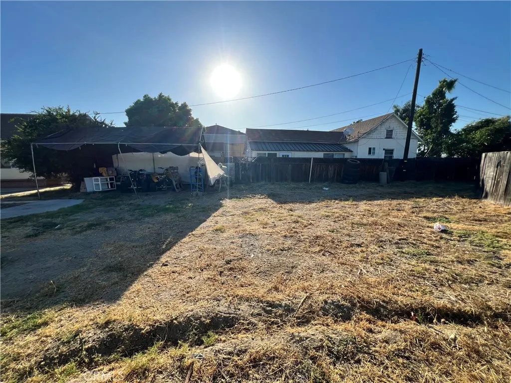 11414 Lambert Avenue