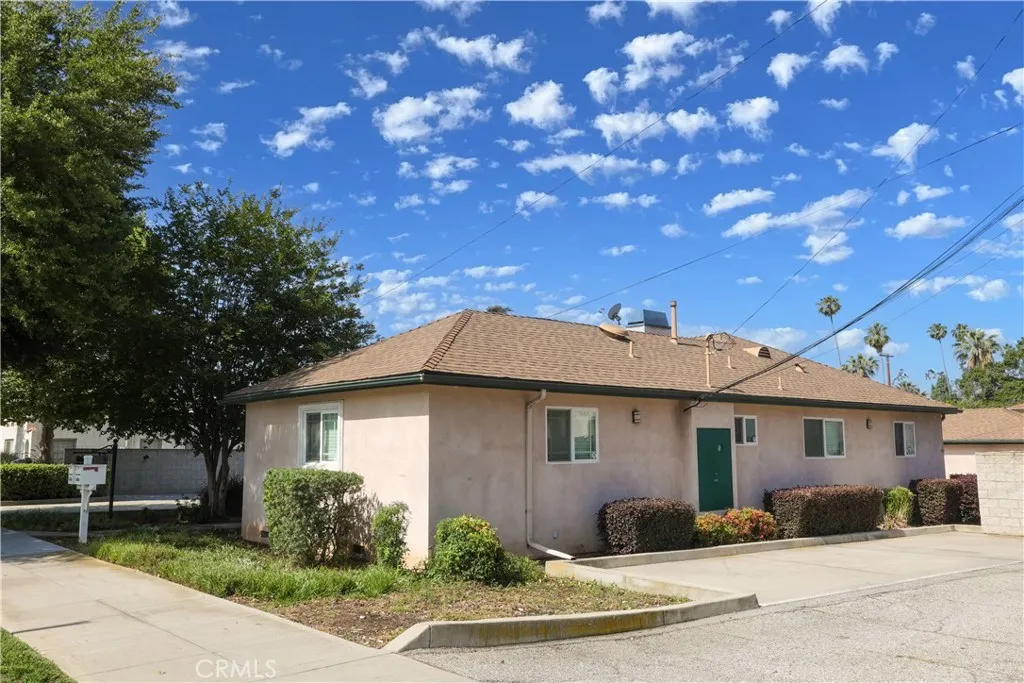 303 N Glendora Avenue, #B