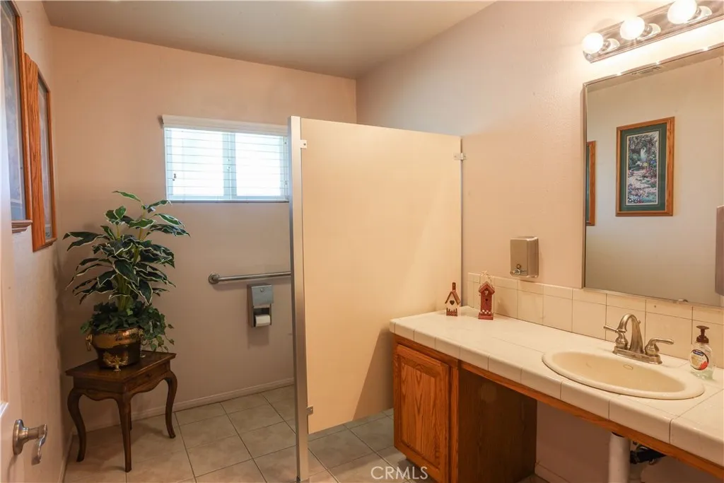 303 N Glendora Avenue, #B