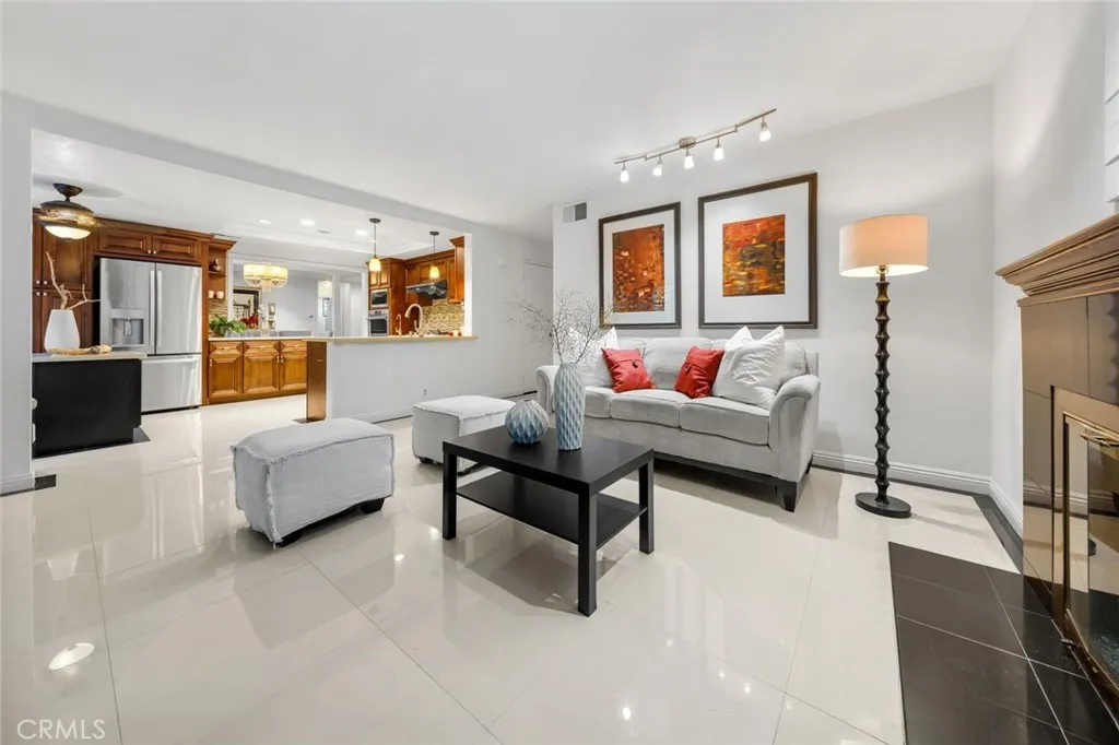 1111 Camino Del Cerritos